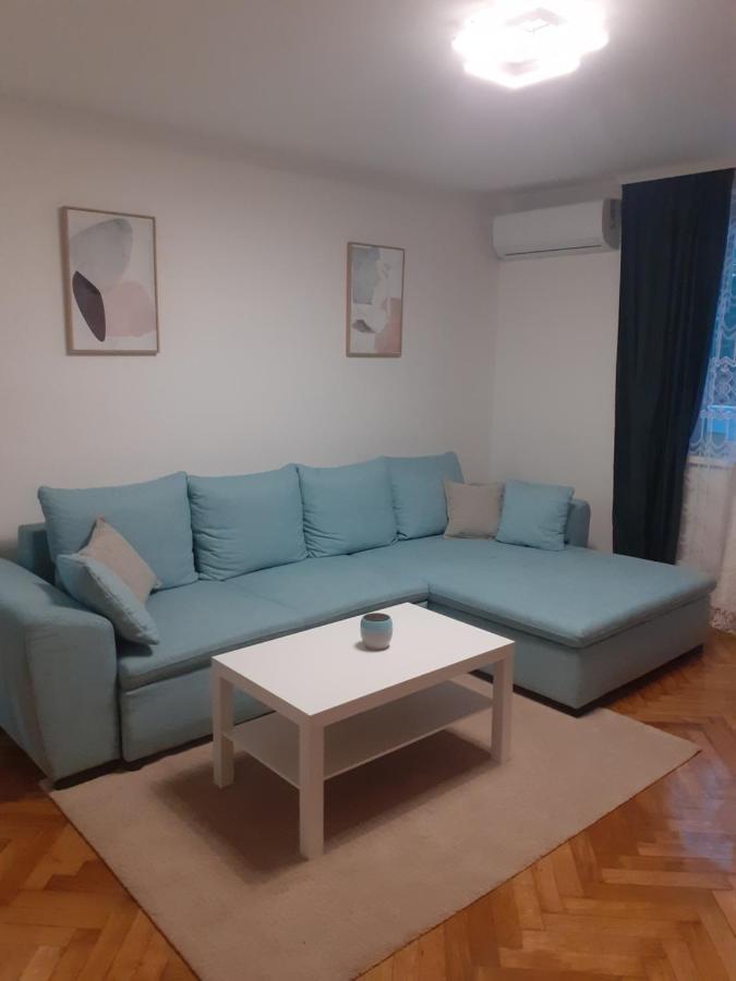 Apartman Jovana Sremska Mitrovica Luaran gambar